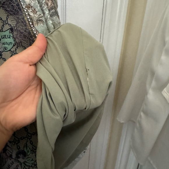 Unique style dress size medium - Picture 2 of 5